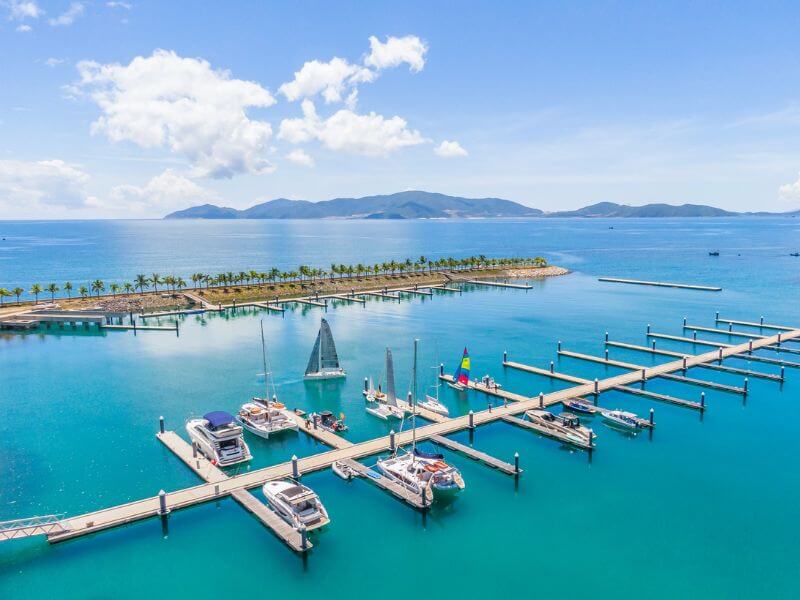 Bến du thuyền Ana Marina